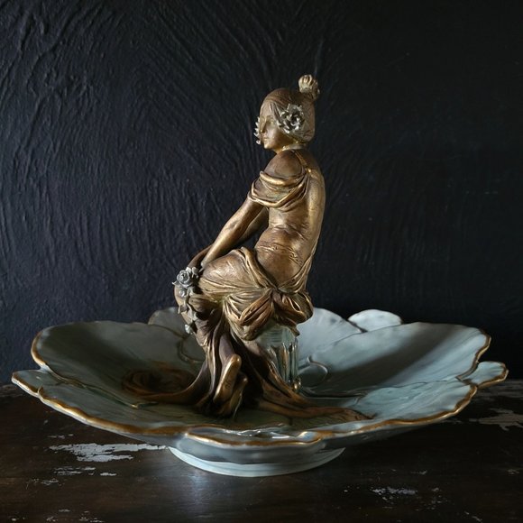 Antique Austrian Porcelain Art Nouveau Woman Centerpiece Raoul Larche - Picture 6 of 12